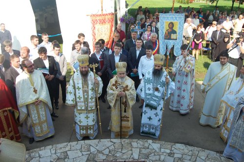 Sfinţirea paraclisului de vară la Otlaca Pustă Poza 85516