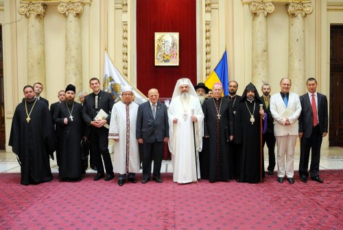 Consiliul Consultativ al Cultelor din România solicită menţionarea în Constituţie a familiei ca uniune dintre un bărbat şi o femeie Poza 85278