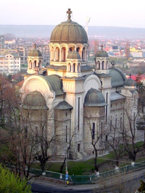 Revedere la Facultatea de Teologie şi Seminarul din Craiova Poza 85296