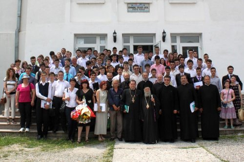 Cei mai buni elevi seminarişti au fost premiaţi Poza 85267