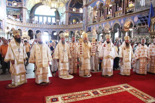 Sărbătoarea Sfintei Treimi în Transilvania Poza 85216