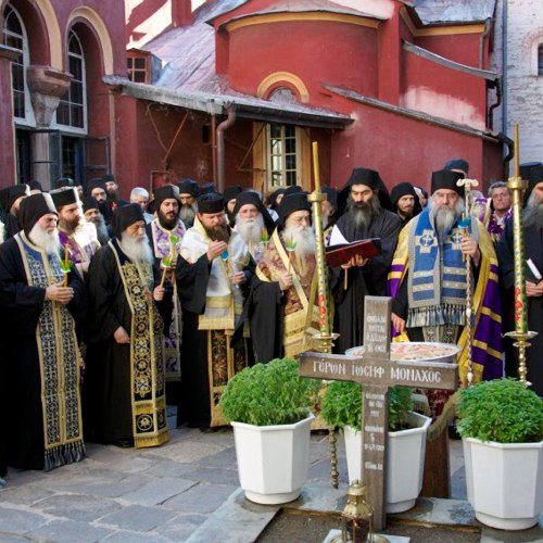 La Mănăstirea Vatoped din Athos a fost pomenit monahul Iosif Poza 85068