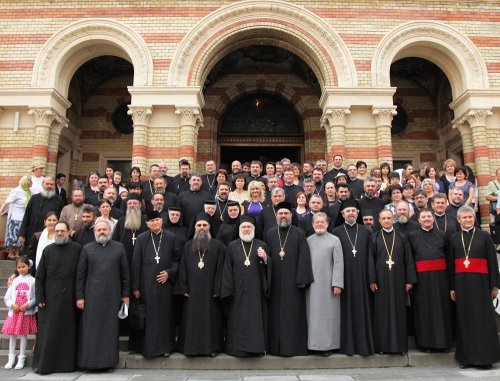 Absolvenţii promoţiei 1993 a Facultăţii de Teologie s-au reîntâlnit la Sibiu Poza 84935