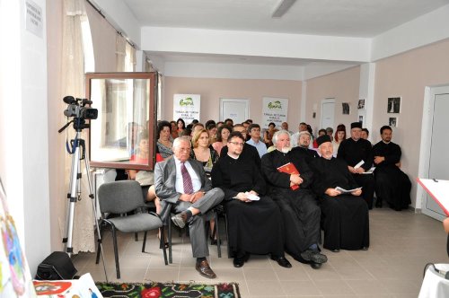 Simpozion dedicat vieţii religioase în satul românesc Poza 84757