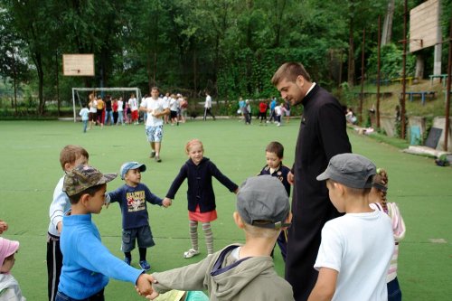 „Taberele Solidarităţii“ în Mitropolia Basarabiei Poza 84543