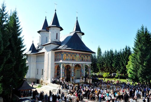 Sfântul Ioan Iacob, cinstit în Moldova Poza 84473