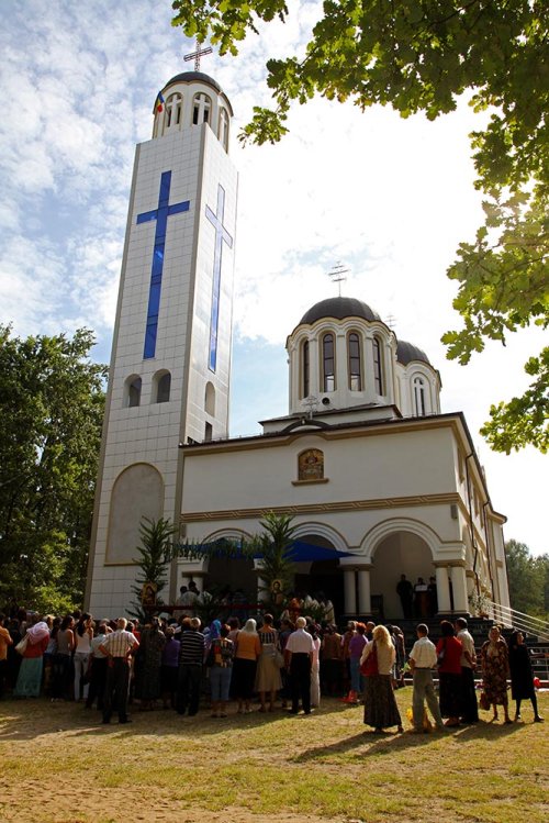 Liturghie arhierească la mănăstirea doljeană Maglavit Poza 83907