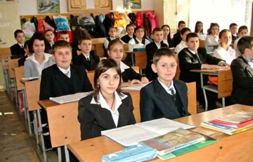 Testarea elevilor, una din priorităţile anului şcolar 2013-2014 Poza 83842