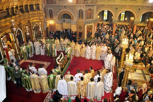 Slujiri chiriarhale în cinstea Sfântului Iosif cel Nou de la Partoş Poza 83739