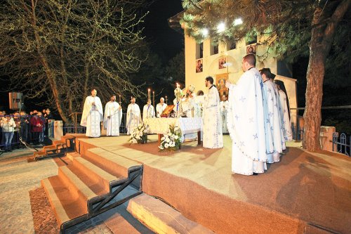 Lumânarea în tradiţia Bisericii Ortodoxe Poza 83498