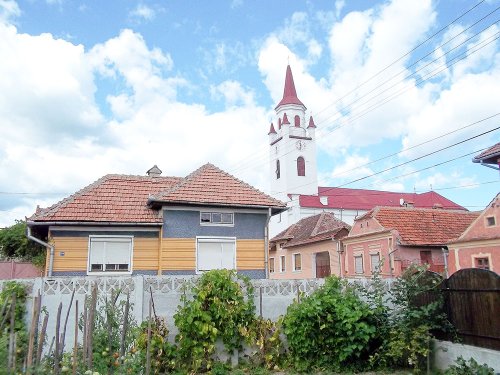 Biserica din satul părintelui Stăniloae Poza 83426