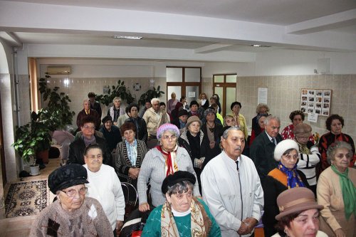 Ziua Internaţională a Persoanelor Vârstnice, în Arhiepiscopia Dunării de Jos Poza 83433
