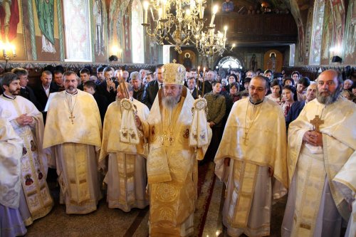 Credincioşii, chemaţi la o viaţă spirituală intensă Poza 83359