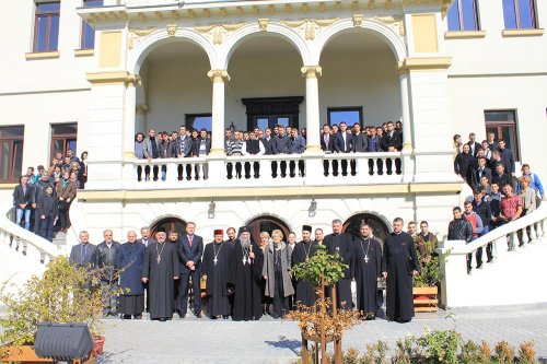 Facultatea de Teologie din Craiova şi-a început cursurile Poza 83310