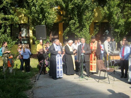 Sărbătoare la Şcoala „Avram Iancu“ din Parohia Arad-Şega II Poza 83288