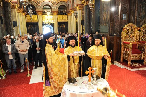 Părintele Paisie Olaru pomenit la Catedrala patriarhală Poza 83108