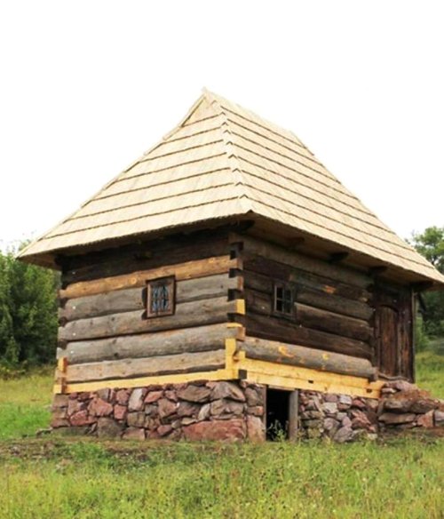 Casă monument din Ţara Moţilor, la Cluj-Napoca Poza 83018