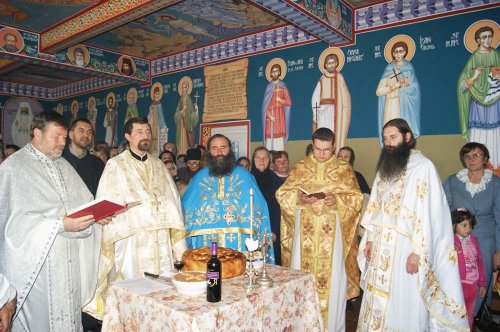 Schitul Nicolinţ din Episcopia Caransebeşului şi-a sărbătorit hramul Poza 82927