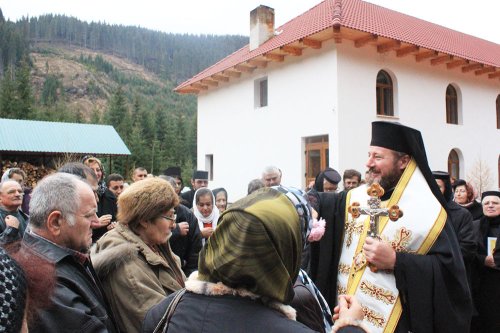 Evenimente duhovniceşti la Craiova, Obârşia Lotrului şi Severin Poza 82617