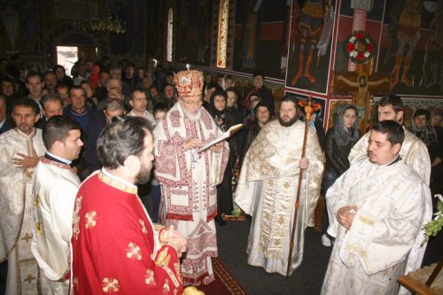 Hram la Mănăstirea Ciocanu, Argeş Poza 82410