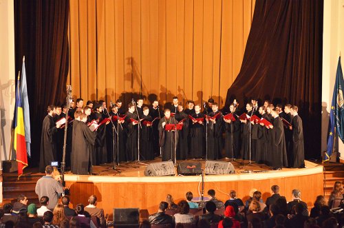 Concert de muzică psaltică susţinut de Corul „Tronos“ la Facultatea de Drept Poza 82349