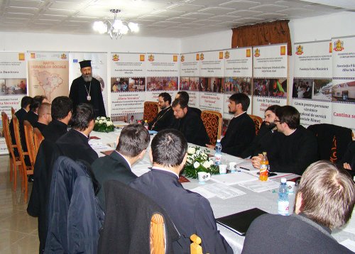 Întâlnire naţională a consilierilor sociali din Patriarhia Română Poza 82297