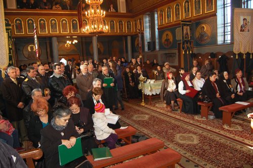 Festival coral de colinde şi cântece naţionale la Ghiroda Poza 82184