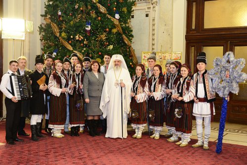 Colindători din Chişinău la Patriarhul României Poza 81700