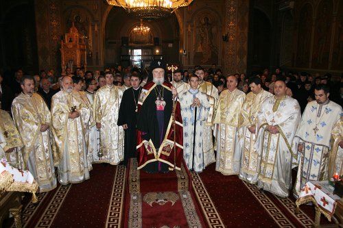 Moment aniversar în Arhiepiscopia Târgoviştei Poza 81701