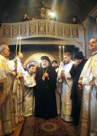 PS Ioachim Băcăuanul la hramul Bisericii „Sfântul Ioan“ din Bacău Poza 81593