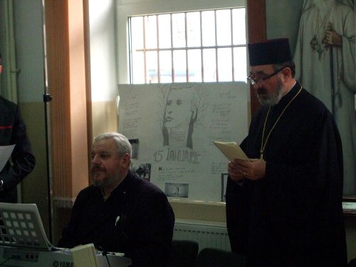 Eminescu, omagiat la Seminarul Teologic Liceal Ortodox „Sf. Gheorghe“ din Botoşani Poza 81470