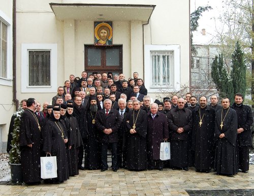 Adunare eparhială a Arhiepiscopiei Timişoarei Poza 81289