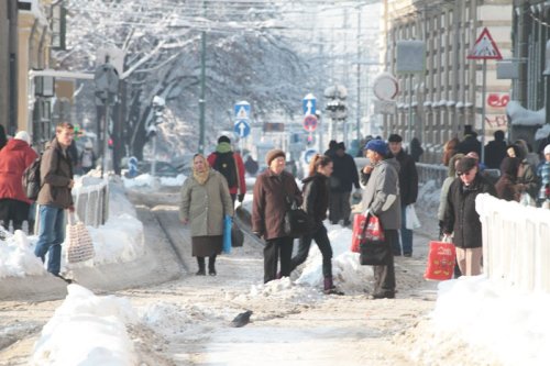 Vreme mai caldă şi precipitaţii peste medie Poza 81147