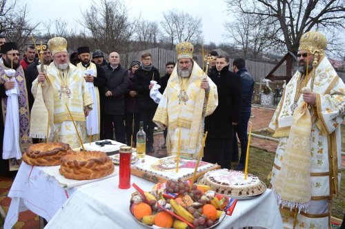 Un an de la plecarea la Domnul a arhiepiscopului Adrian Hriţcu Poza 80784