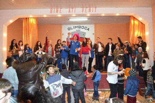 Manifestare cultural-educativă pentru tinerii şi copiii din Glimboca Poza 80742