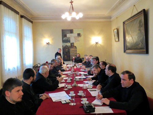 Consiliul eparhial întrunit la Timişoara Poza 80279