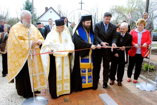 Inaugurarea Centrului parohial, muzeal și comunitar de la Otlaca Pustă  Poza 80168