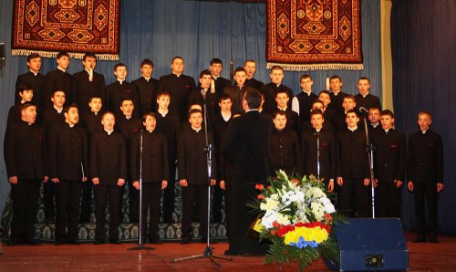 Festivalul-concurs naţional de muzică corală religioasă ortodoxă „Buna Vestire“ Poza 80097