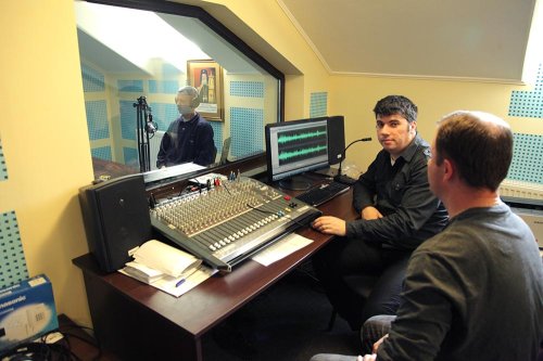 Noi emisiuni realizate în studioul Trinitas din Sibiu Poza 80042