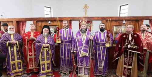 Liturghie într-o nou înfiinţată parohie din Oaş Poza 79934