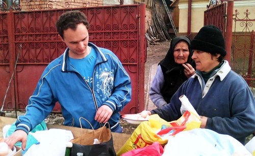 Colectă de alimente pentru Cantina „Sfânta Filofteia“  Poza 79881