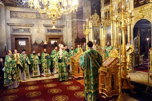 Liturghie arhierească de Florii, la Catedrala mitropolitană din Iaşi Poza 79739