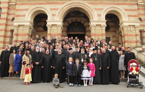 Întâlnire de 10 ani, la Facultatea de Teologie din Sibiu Poza 79466