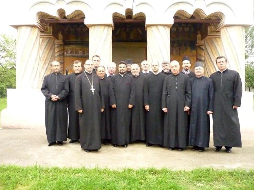 Cerc pastoral-misionar în Protopopiatul Drăgăşani Poza 79177