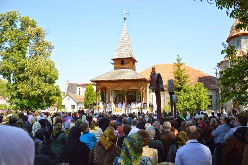 Slujiri arhiereşti şi hramuri în Transilvania Poza 79040