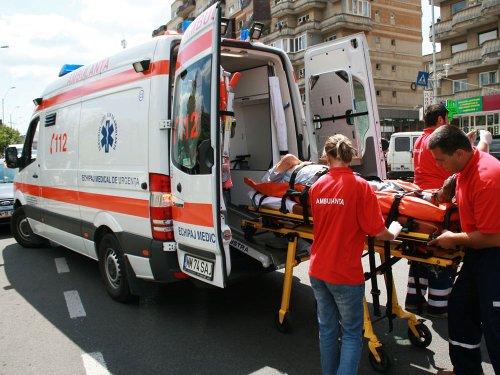  Voluntarii de la ambulanţă, alertaţi printr-o aplicaţie smartphone Poza 78638