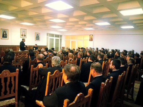 Conferinţă duhovnicească la Protopopiatul Bacău Poza 78600
