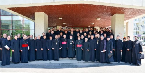 Conferinţe semestriale de vară în Episcopia Tulcii Poza 78578