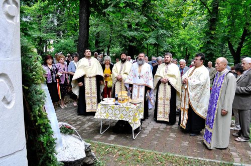 Pomenirea mehedinţenilor deportaţi în Bărăgan Poza 78445