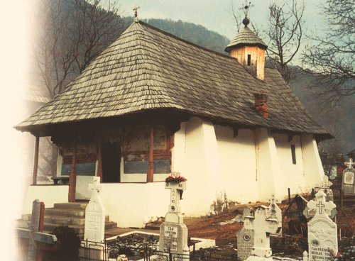 Ctitoria episcopului Iosif Argeşiu din satul natal Poza 78403